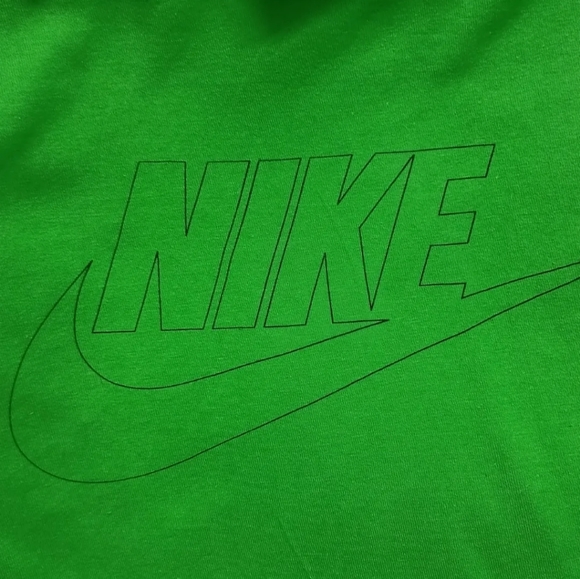 NIKE AUTHENTIC LIGHT GREEN 💚 ROUND NECK TSHIRT FOR MEN'S AND WOMEN'S - Picture 6 of 6